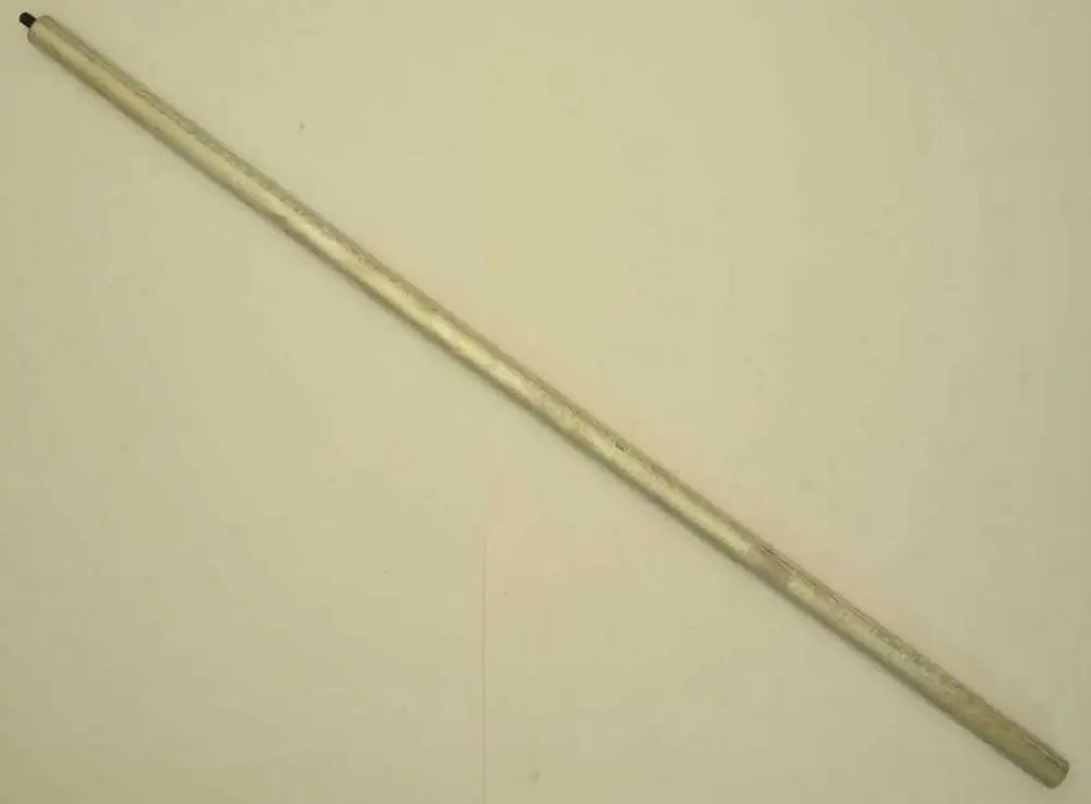 Lange, metallische Stange mit einer schwarzen Spitze, die möglicherweise zur Verwendung in einer Bosch-Anlage oder -Maschine dient.